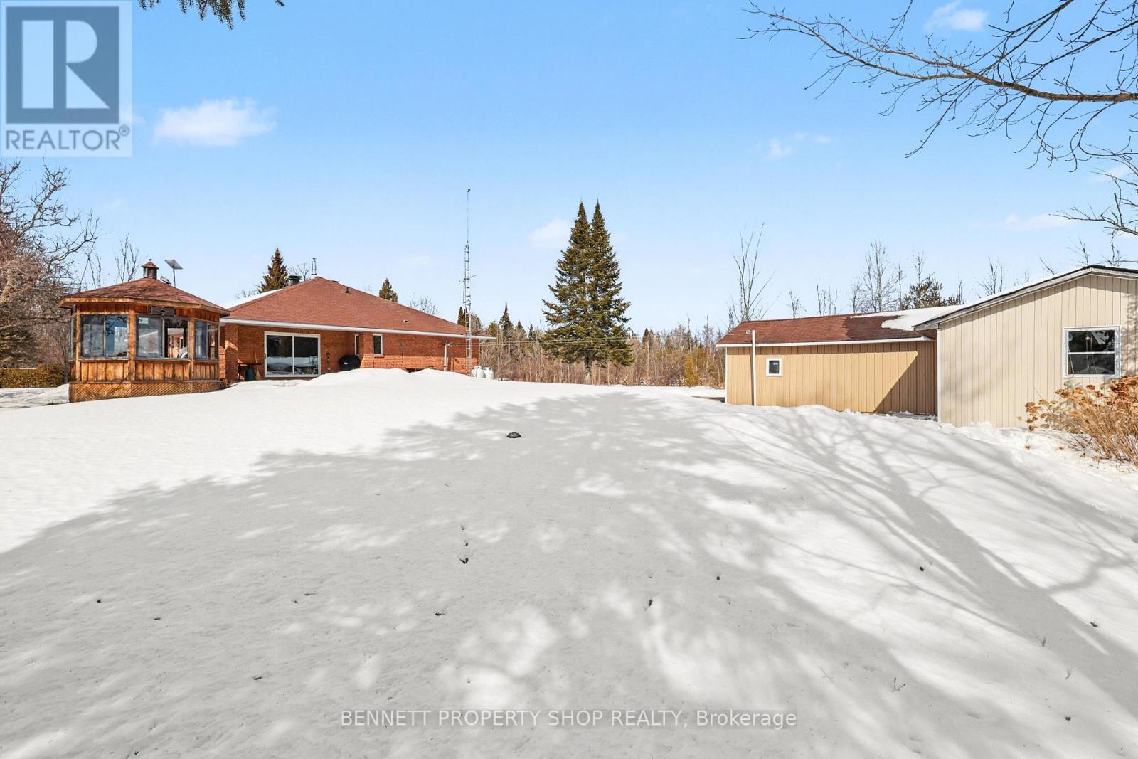 579 Kelly-Jordan Road, Montague, Ontario K7A 4S4 - Photo 25 - X12872034