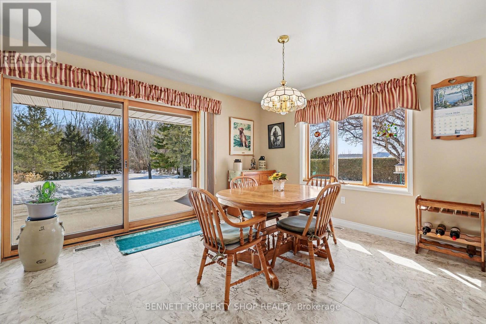 579 Kelly-Jordan Road, Montague, Ontario K7A 4S4 - Photo 9 - X12872034