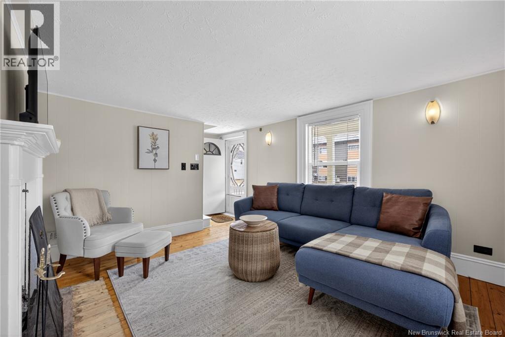 258 Charlotte Street, Fredericton, New Brunswick  E3B 1L4 - Photo 3 - NB137143