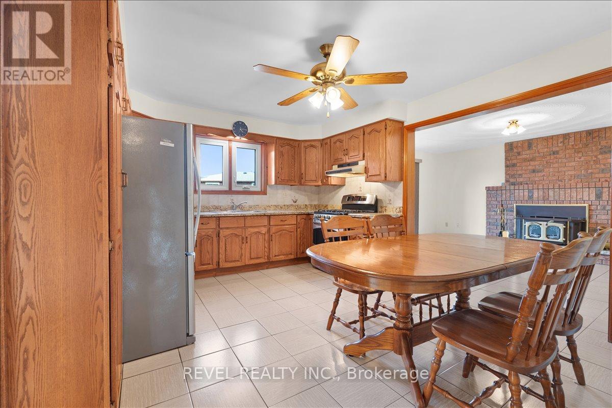 18 Marcel Place, Hamilton, Ontario  L9B 1W3 - Photo 10 - X12997198