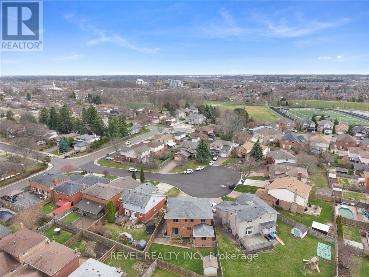 18 Marcel Place, Hamilton, Ontario  L9B 1W3 - Photo 42 - X12997198