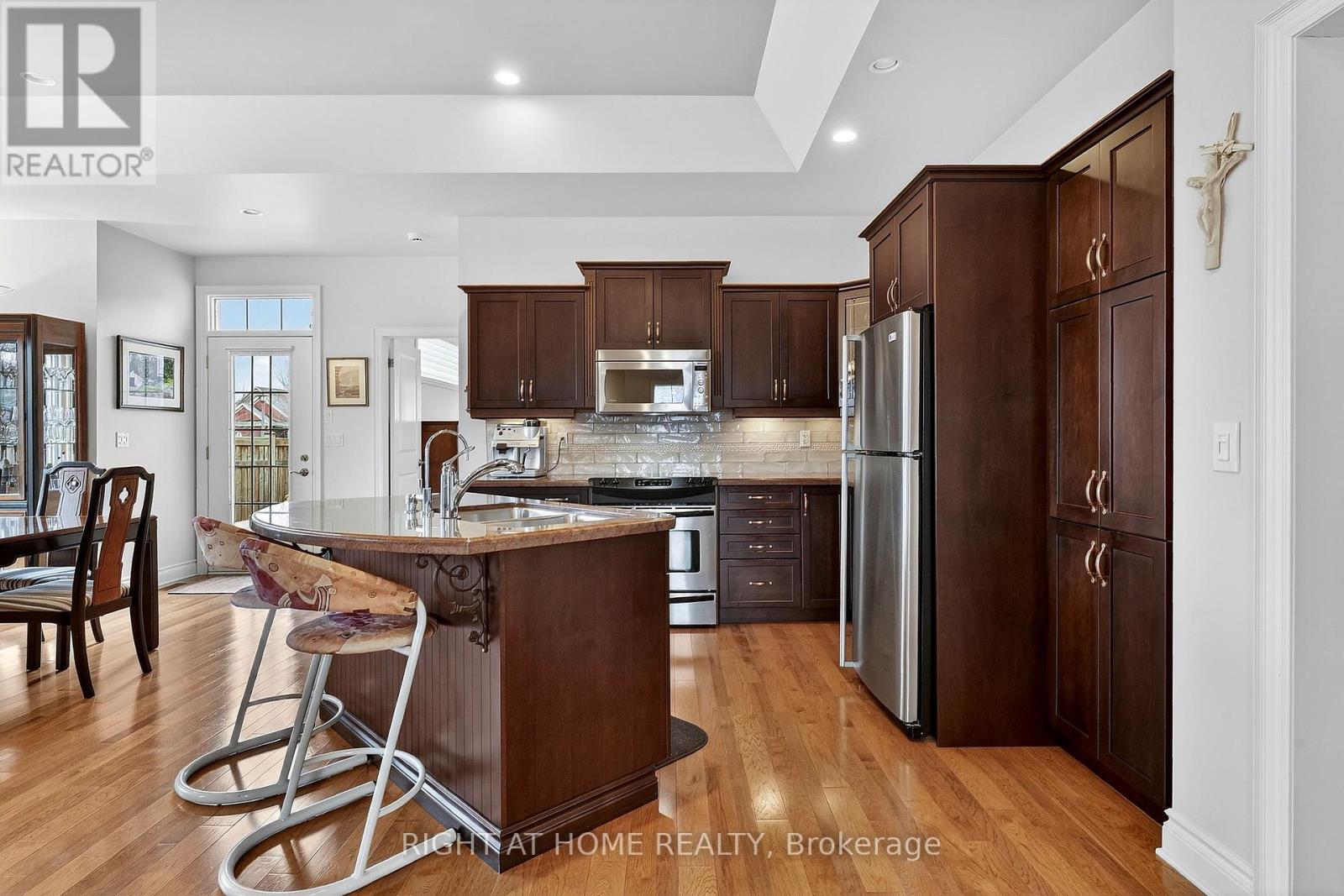 2 Seyval Place, Niagara-On-The-Lake, Ontario  L0S 1J0 - Photo 12 - X12997208