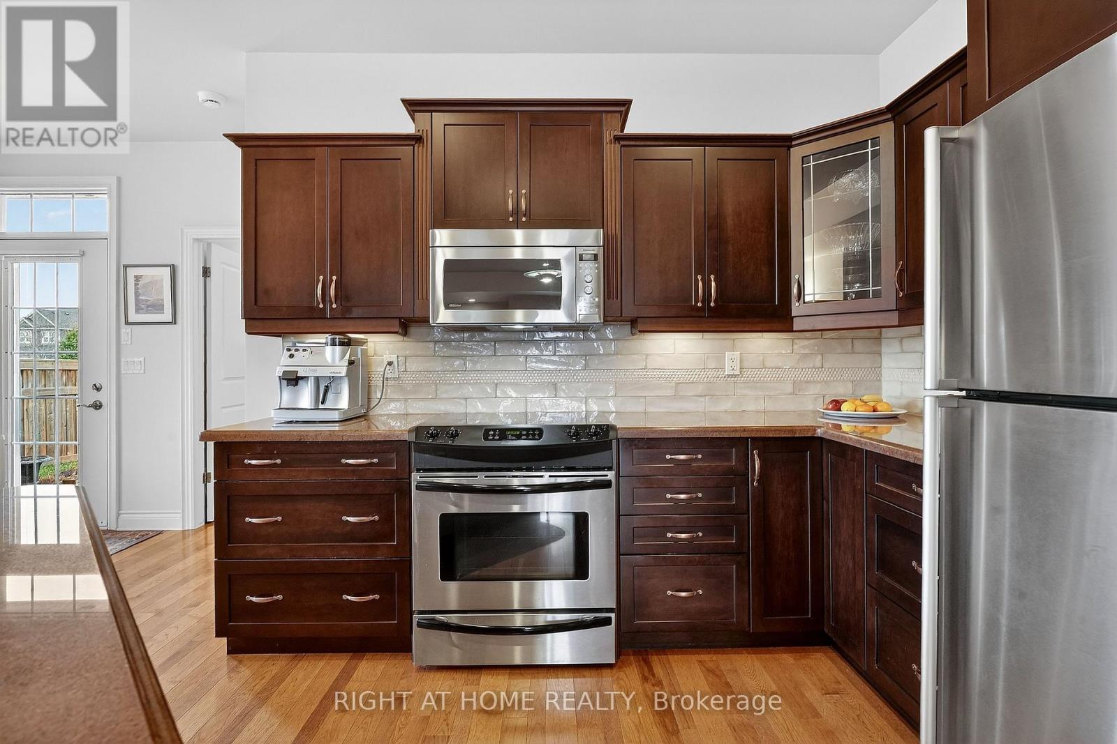 2 Seyval Place, Niagara-On-The-Lake, Ontario  L0S 1J0 - Photo 15 - X12997208