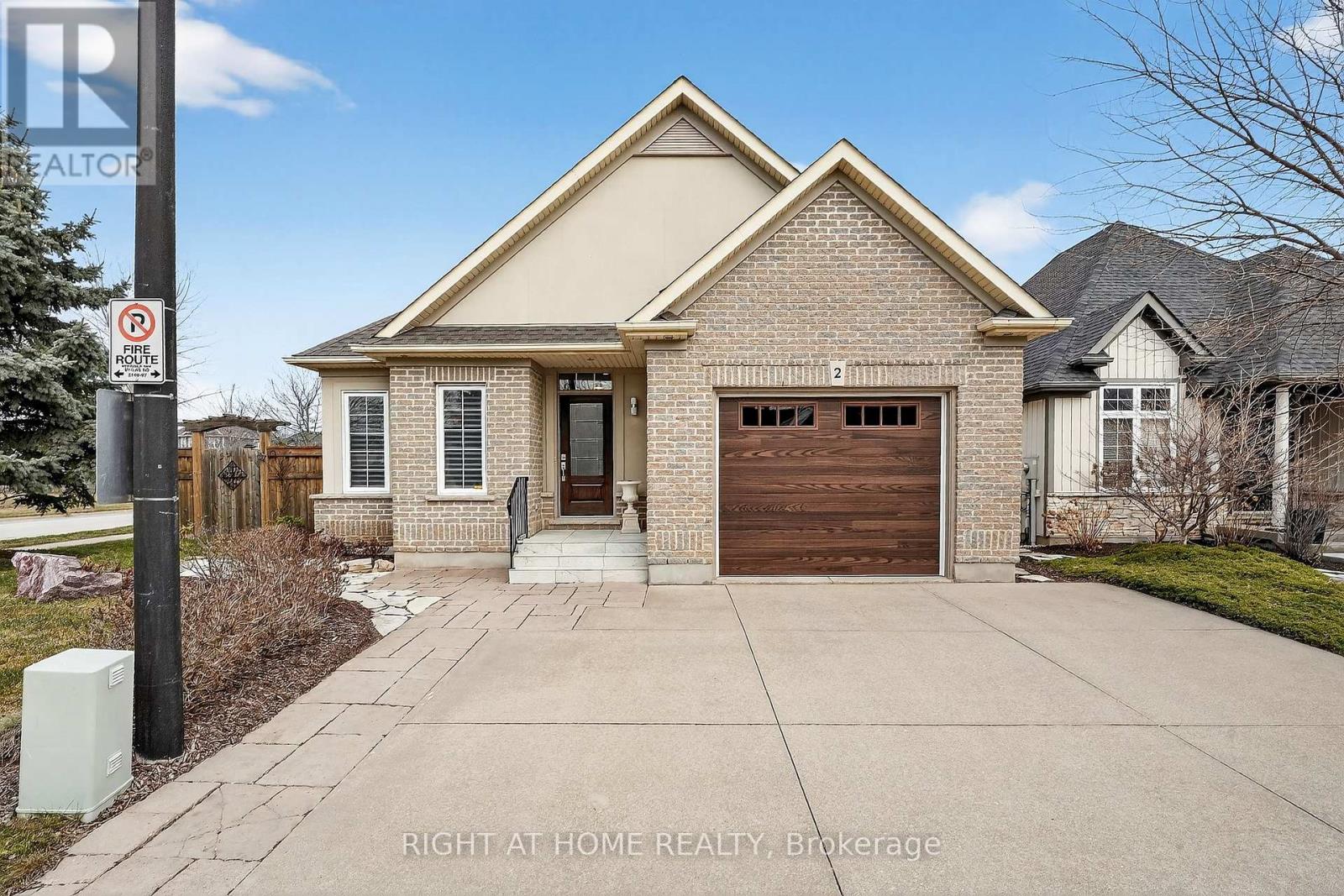 2 Seyval Place, Niagara-On-The-Lake, Ontario  L0S 1J0 - Photo 2 - X12997208