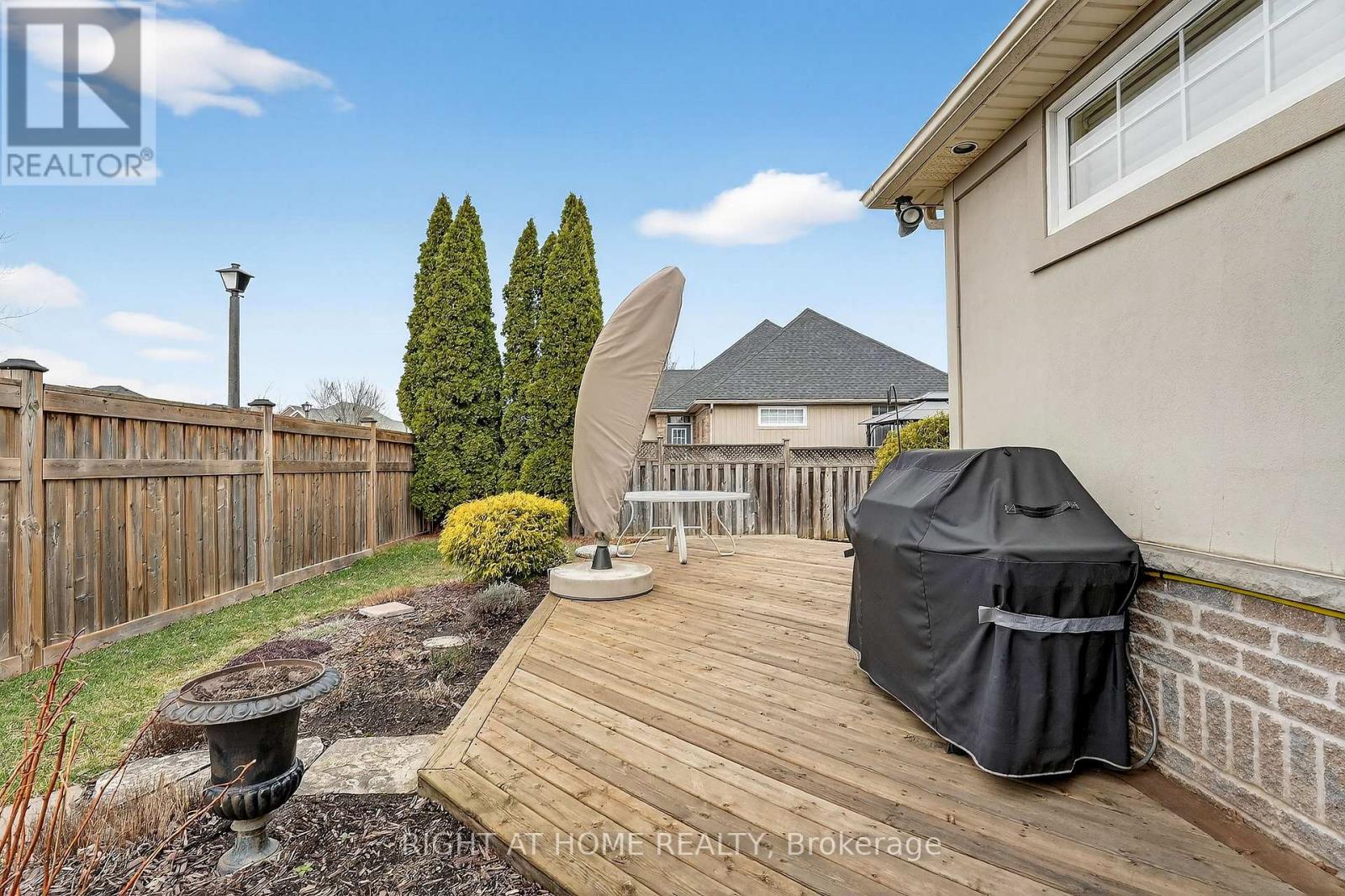 2 Seyval Place, Niagara-On-The-Lake, Ontario  L0S 1J0 - Photo 45 - X12997208