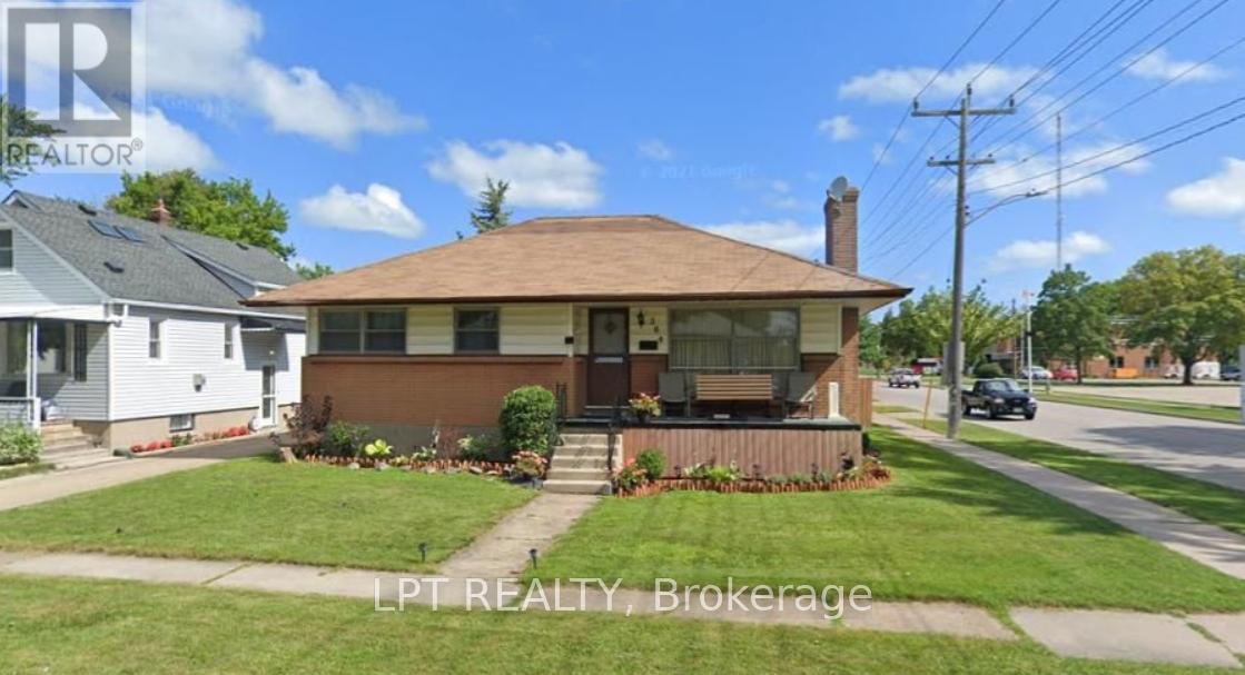 384 BRIGHT STREET, Sarnia, Ontario