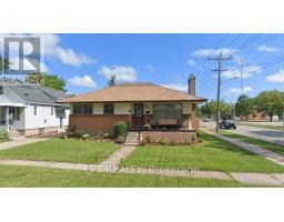 384 BRIGHT STREET, Sarnia, Ontario