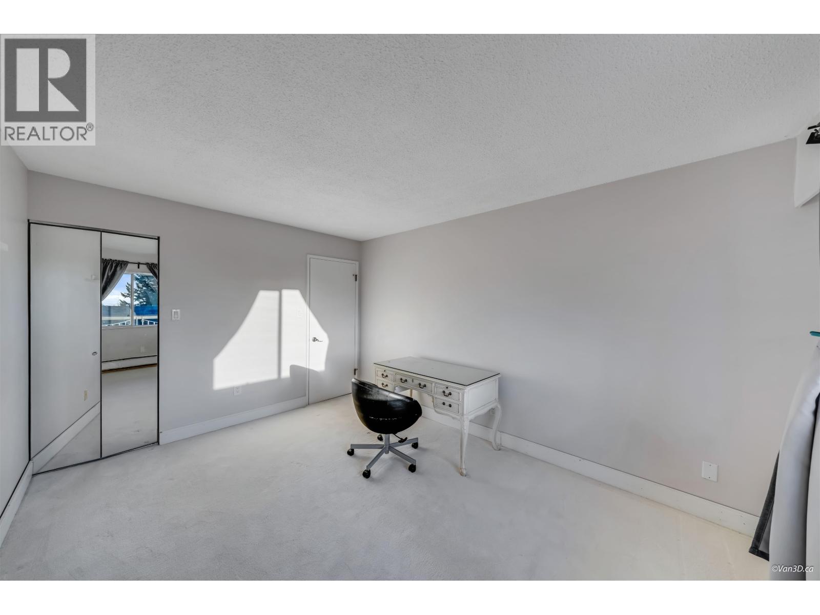 320 3080 Lonsdale Avenue, North Vancouver, British Columbia  V7N 3J5 - Photo 17 - R3109511