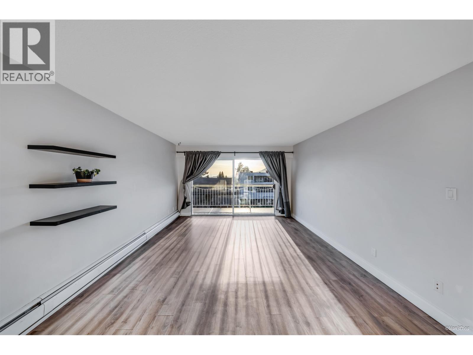 320 3080 Lonsdale Avenue, North Vancouver, British Columbia  V7N 3J5 - Photo 8 - R3109511