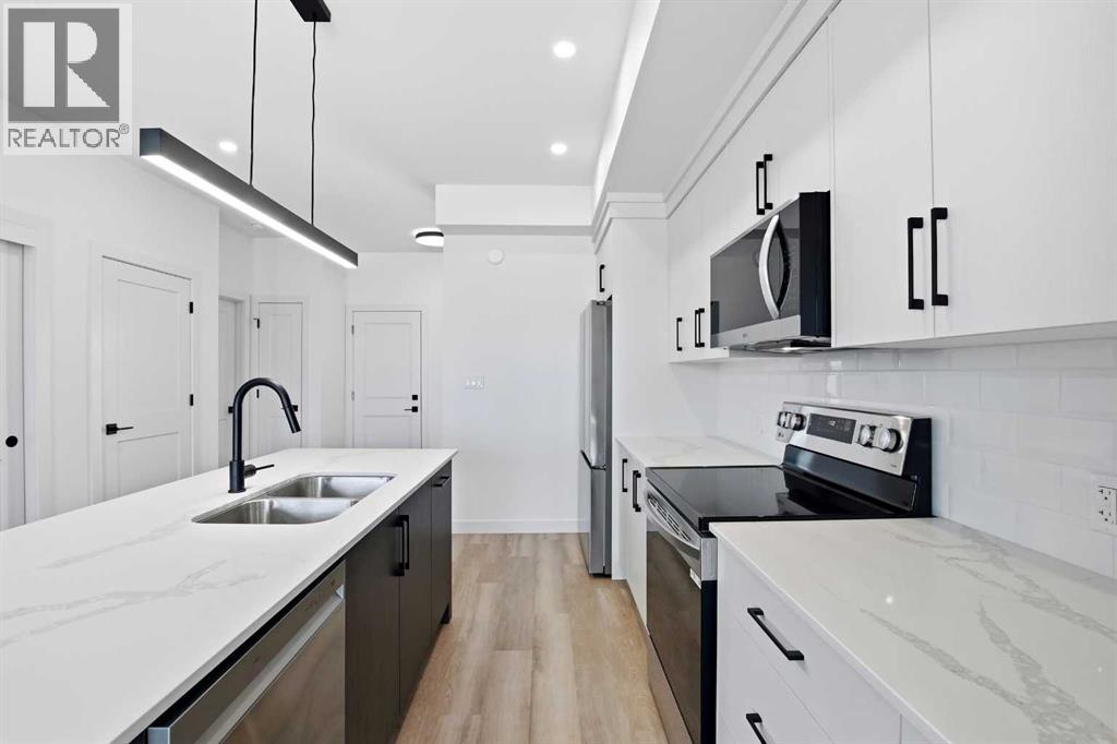 41 Violet Point, Sylvan Lake, Alberta  T4S 0X1 - Photo 4 - A2287589