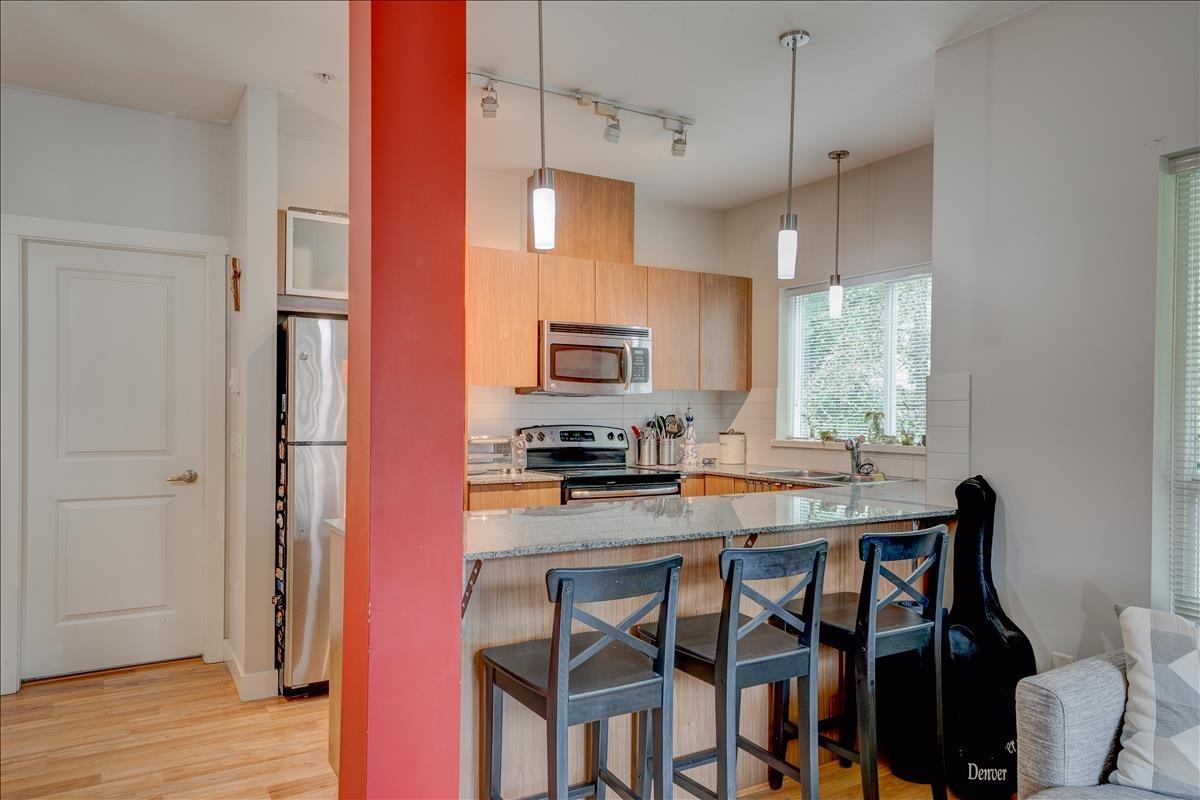 215 9655 King George Boulevard, Surrey, British Columbia  V3T 0C7 - Photo 6 - R3110629