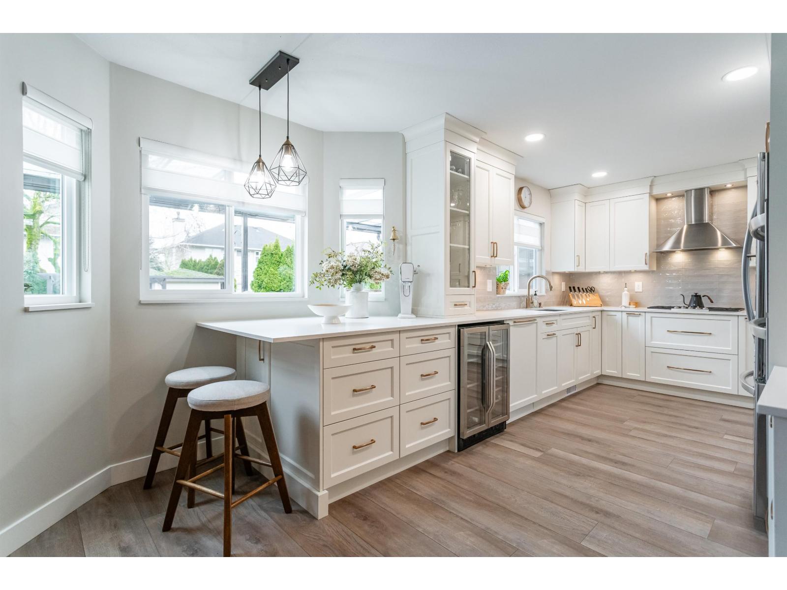 6528 187a Street, Surrey, British Columbia  V3S 8V2 - Photo 3 - R3090961