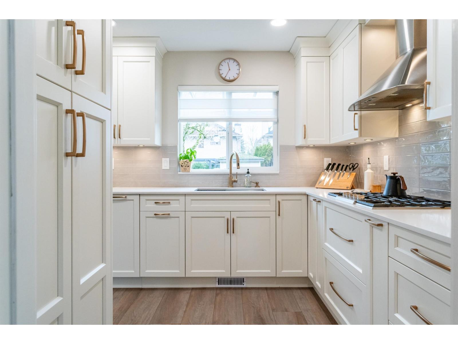 6528 187a Street, Surrey, British Columbia  V3S 8V2 - Photo 5 - R3090961