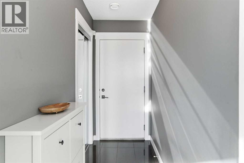 33, 111 Rainbow Falls Gate, Chestermere, Alberta  T1X 0Z5 - Photo 5 - A2289405