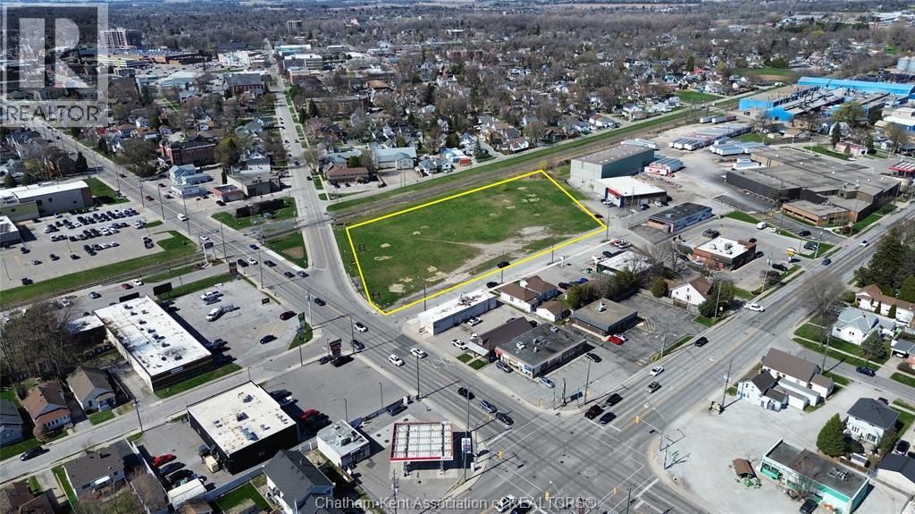 MLS# 26008014: 277 WILLIAM STREET South, Chatham, Canada