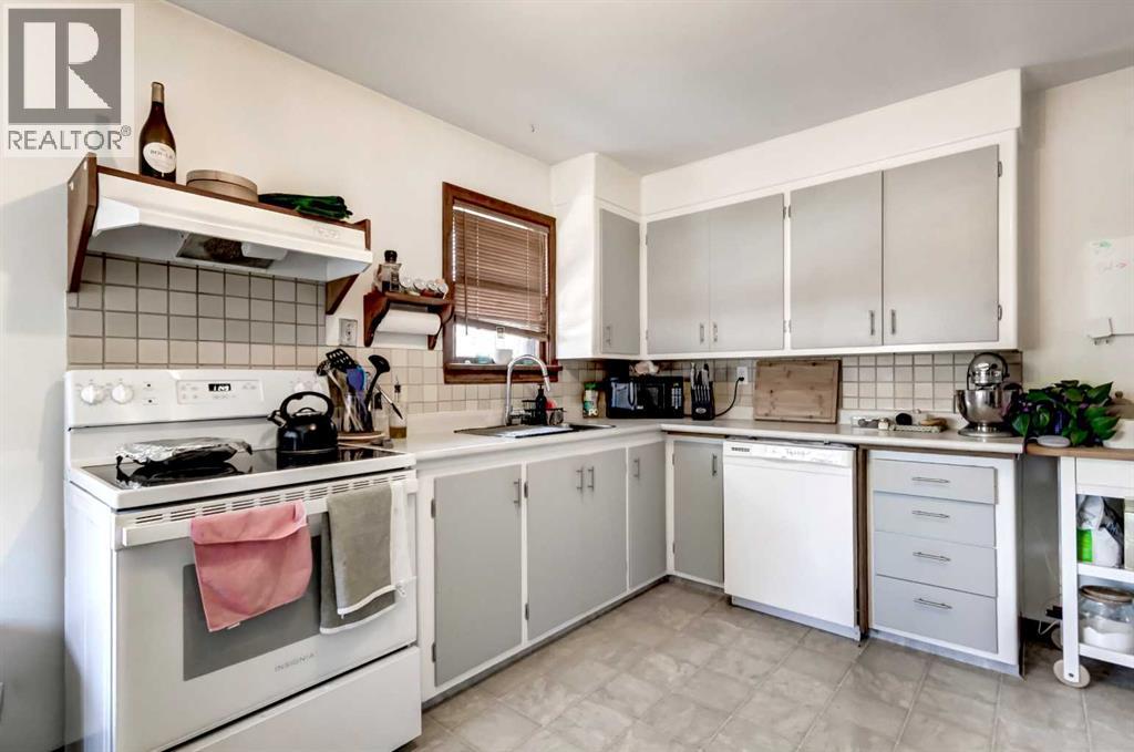 527 35a Street Nw, Calgary, Alberta  T2N 3A1 - Photo 11 - A2299242