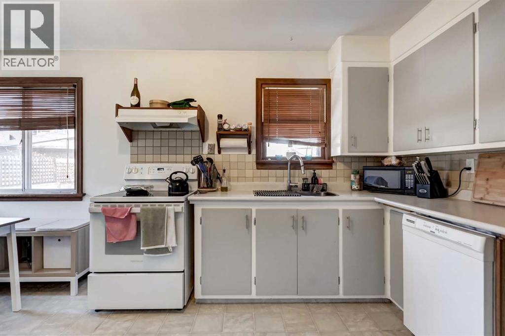 527 35a Street Nw, Calgary, Alberta  T2N 3A1 - Photo 9 - A2299242