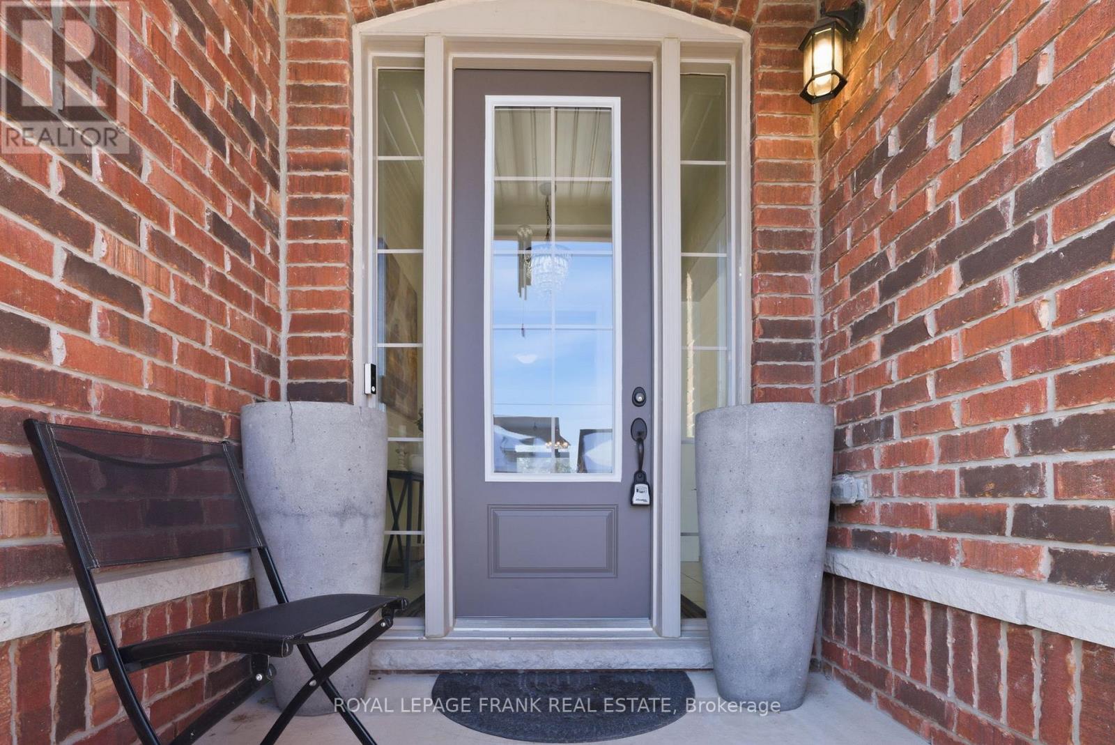 60 Hennessey Crescent, Kawartha Lakes, Ontario  K9V 0P3 - Photo 6 - X12807752