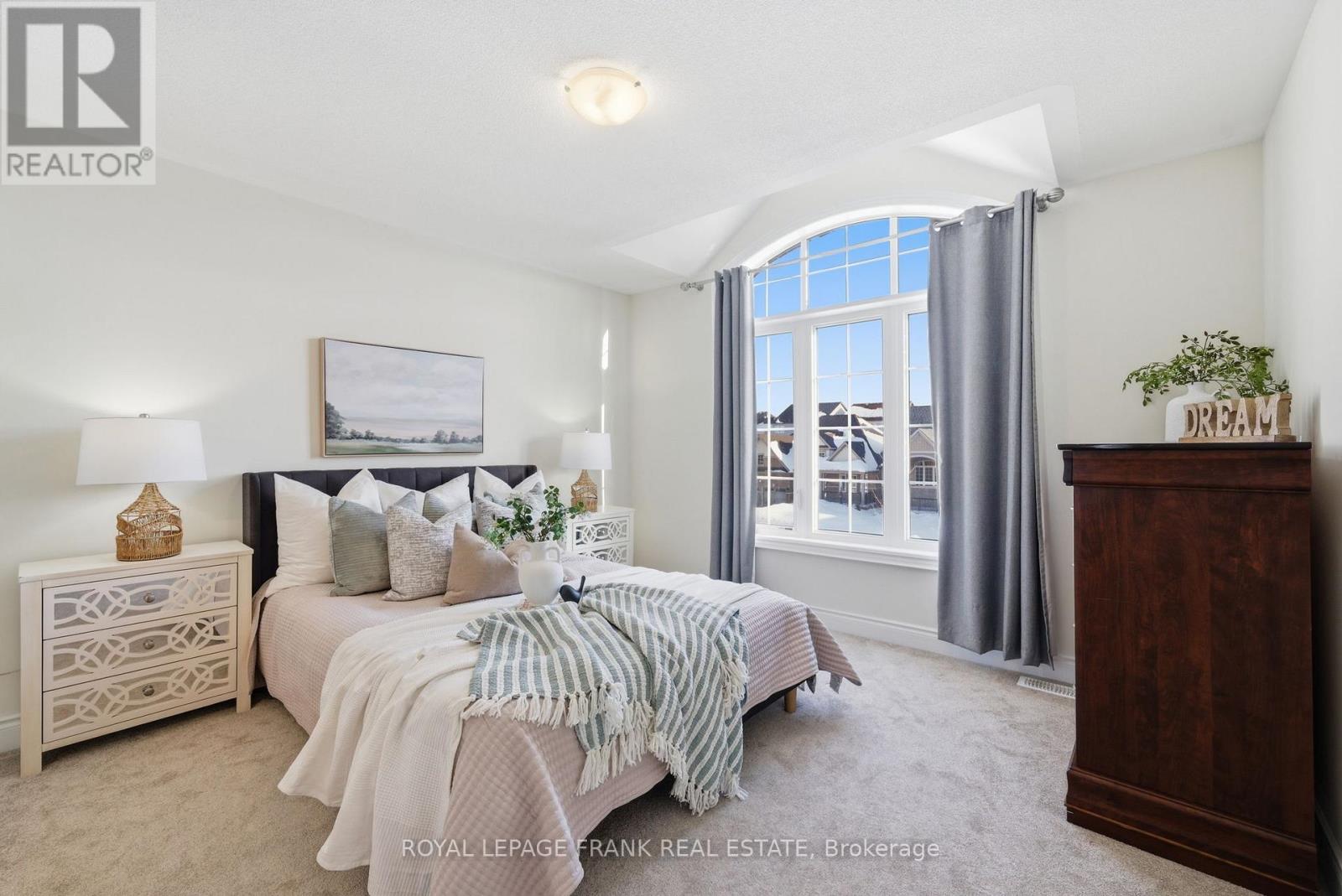 60 Hennessey Crescent, Kawartha Lakes, Ontario  K9V 0P3 - Photo 39 - X12807752