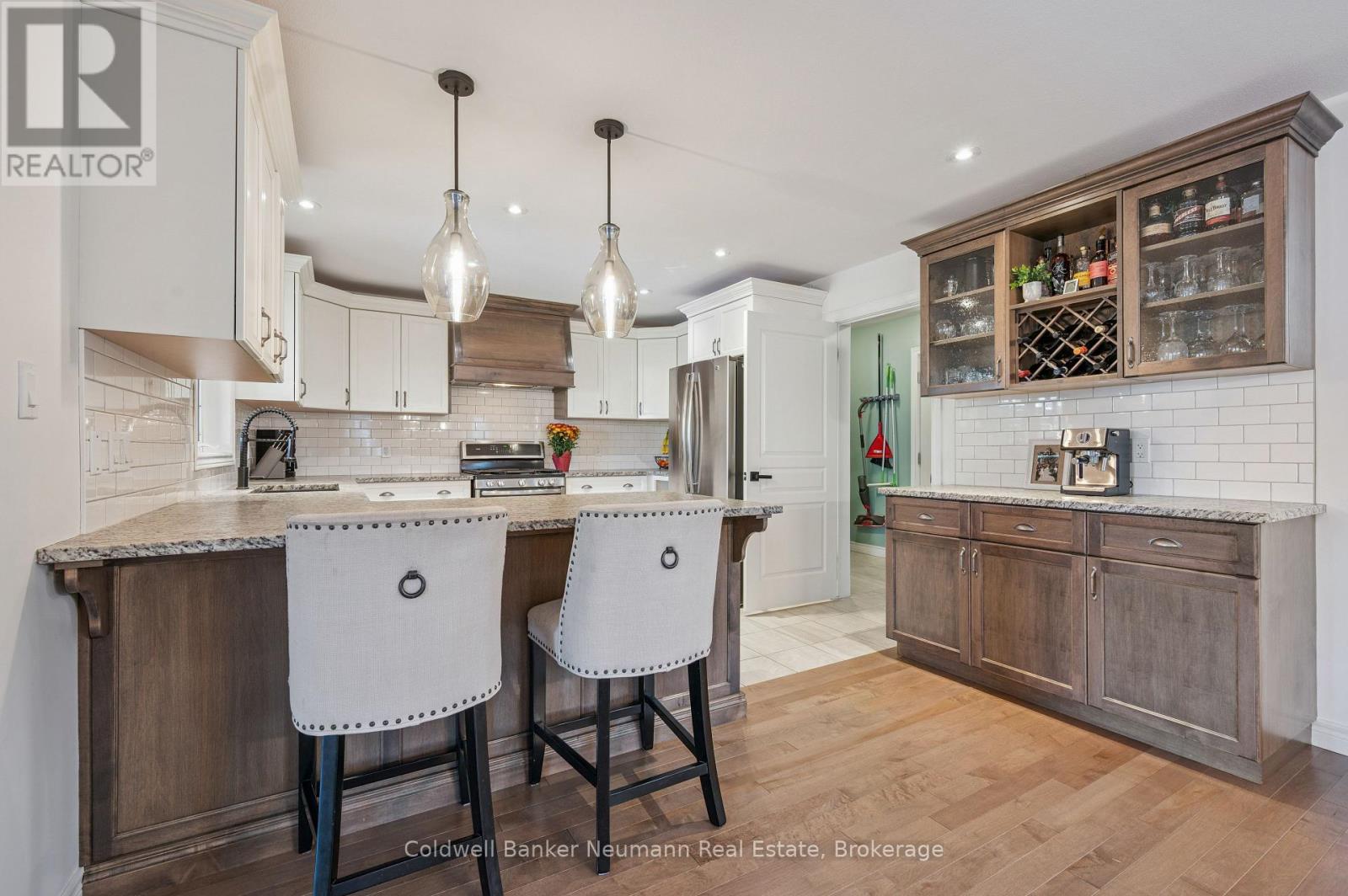 114 Timber Trail Road, Woolwich, Ontario N3B 0C7 - Photo 10 - X12997314