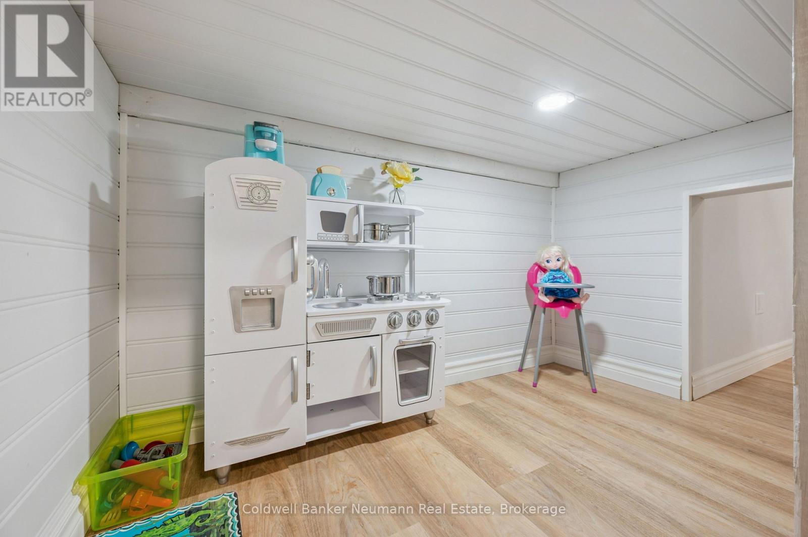 114 Timber Trail Road, Woolwich, Ontario N3B 0C7 - Photo 25 - X12997314