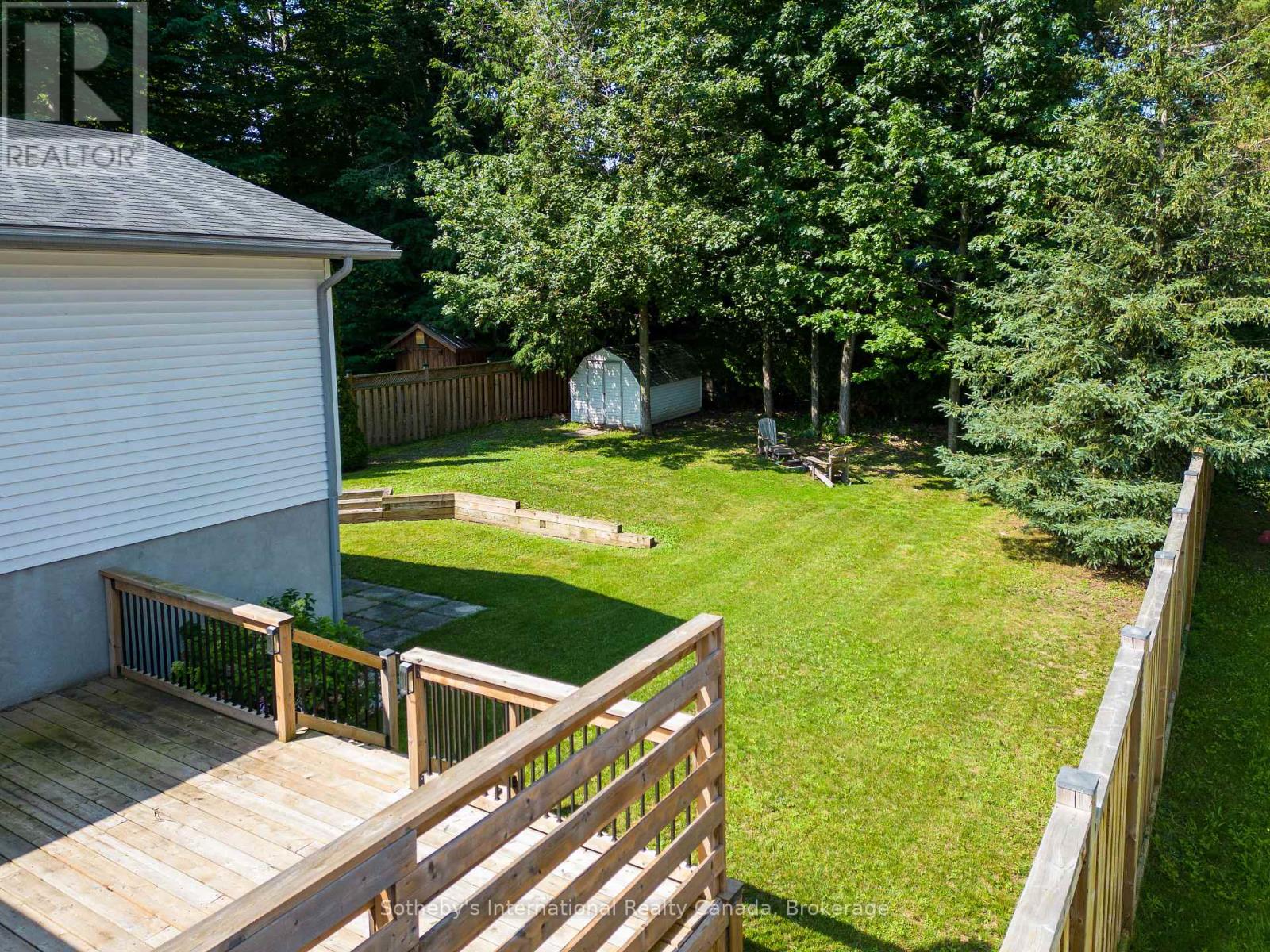 26 Middle Avenue, Meaford, Ontario  N4L 1A8 - Photo 15 - X12997362