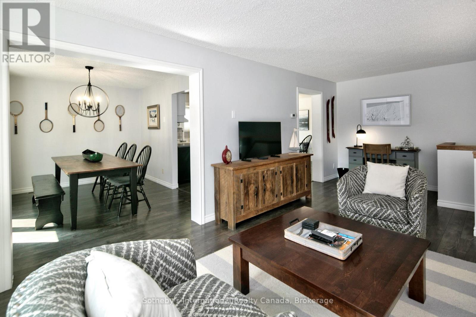 26 Middle Avenue, Meaford, Ontario  N4L 1A8 - Photo 3 - X12997362