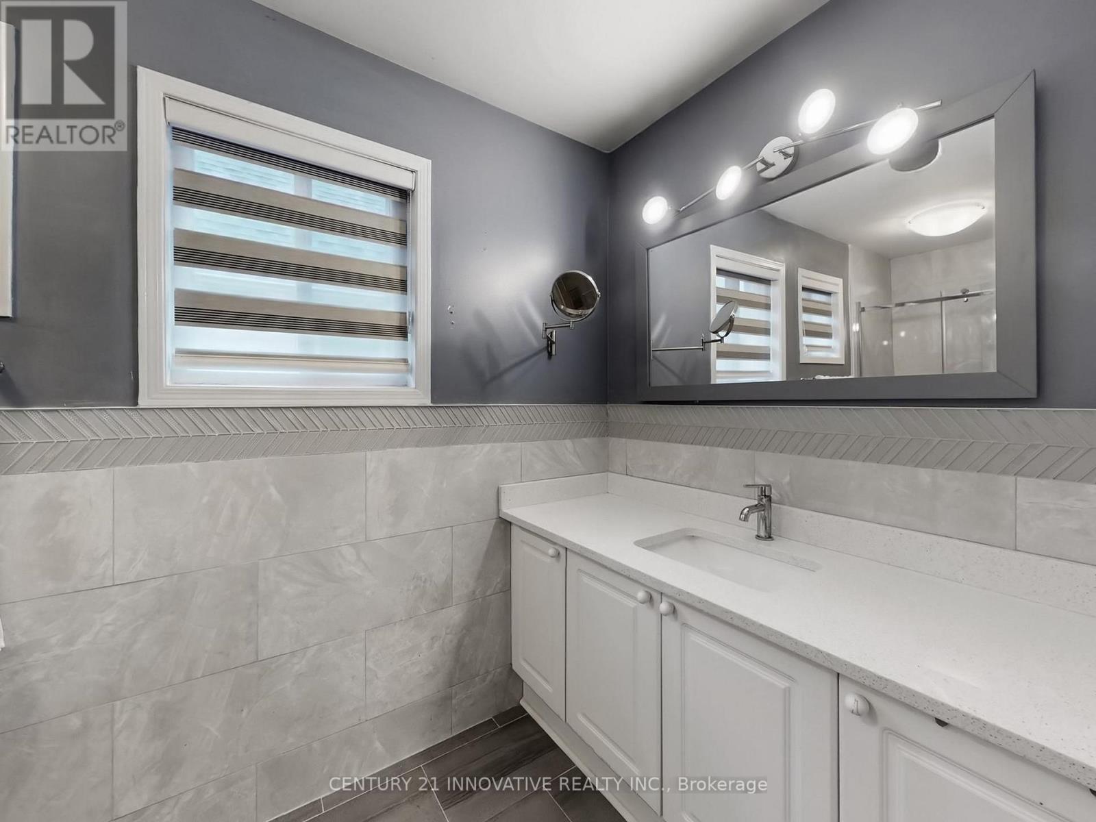 9 Heatherdale Drive, Brampton, Ontario  L7A 2H6 - Photo 33 - W12994688