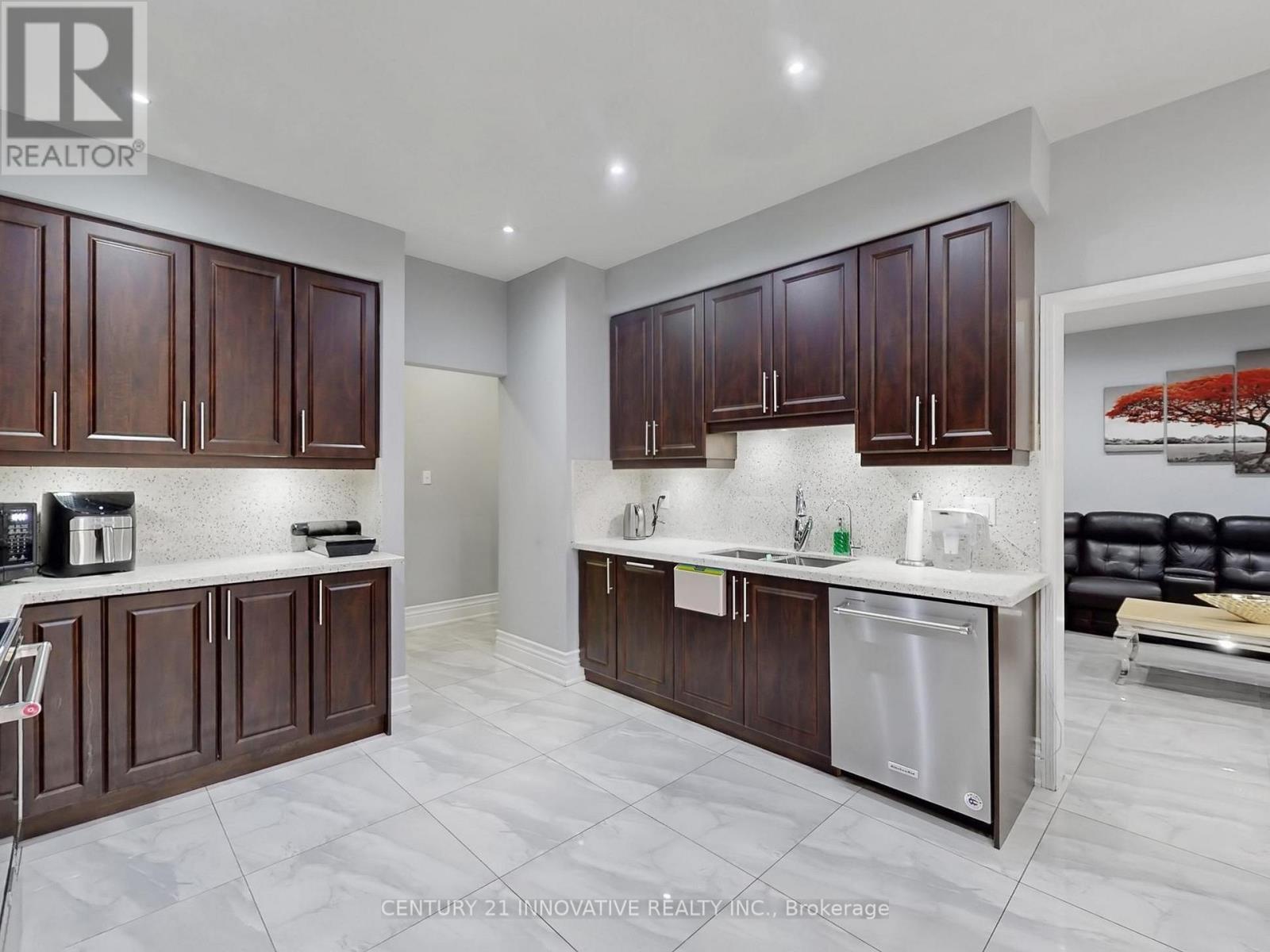 9 Heatherdale Drive, Brampton, Ontario  L7A 2H6 - Photo 15 - W12994688