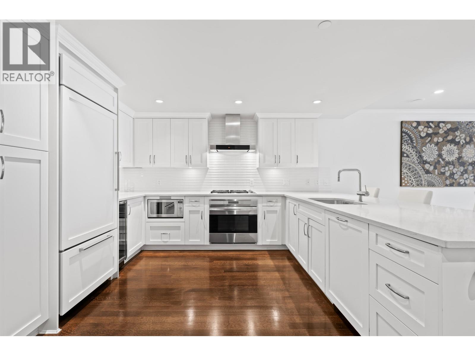 9 1891 Marine Drive, West Vancouver, British Columbia  V7V 1J7 - Photo 3 - R3111199