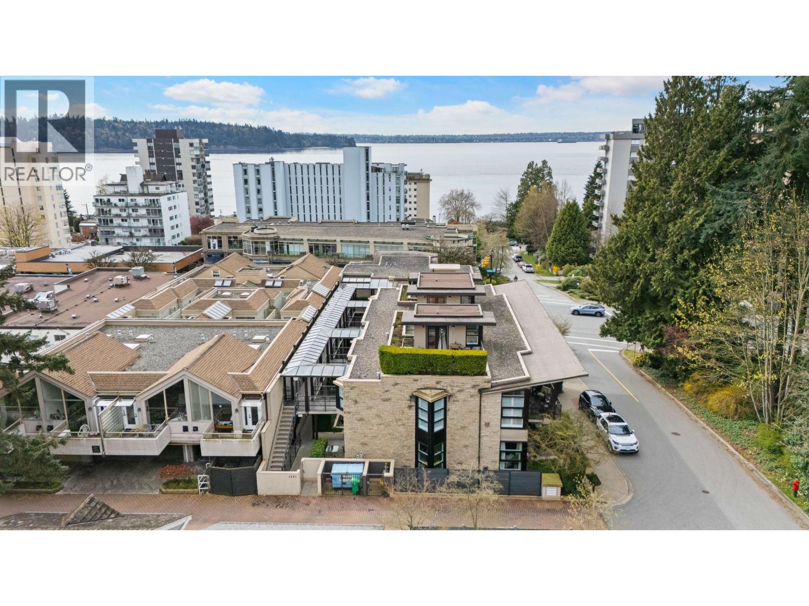9 1891 Marine Drive, West Vancouver, British Columbia  V7V 1J7 - Photo 37 - R3111199