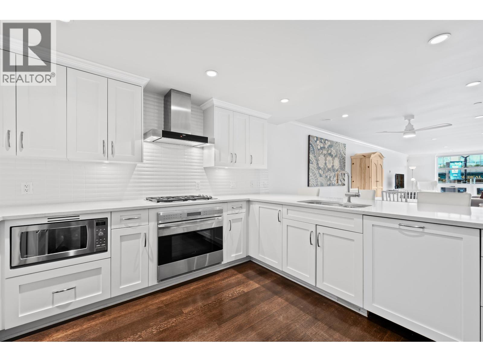 9 1891 Marine Drive, West Vancouver, British Columbia  V7V 1J7 - Photo 5 - R3111199