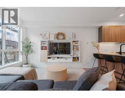 7 533 E 3RD STREET, North Vancouver, British Columbia