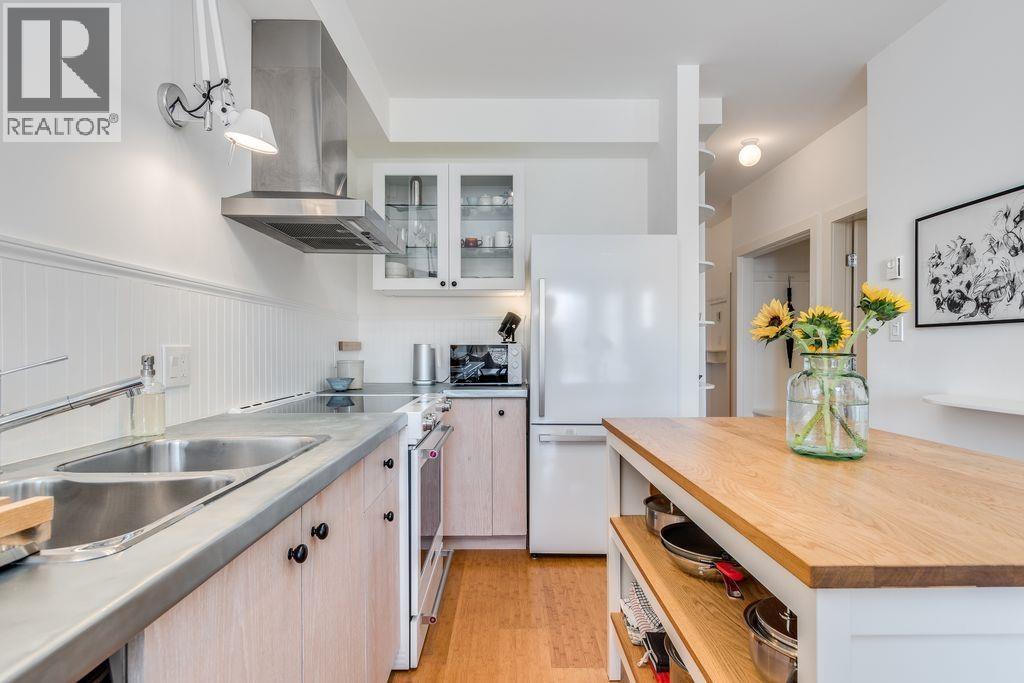 208 205 E 10th Avenue, Vancouver, British Columbia  V5T 4V6 - Photo 6 - R3111206