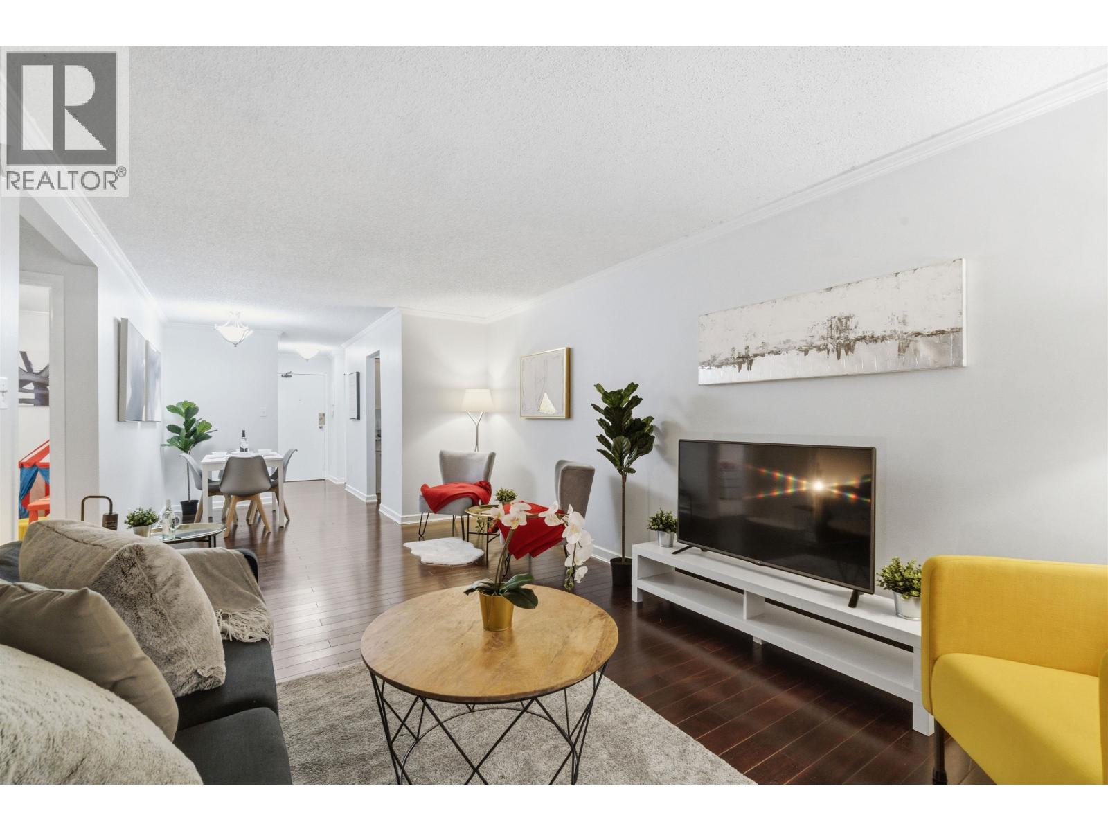 104 37 Agnes Street, New Westminster, British Columbia  V3L 5G9 - Photo 2 - R3111224