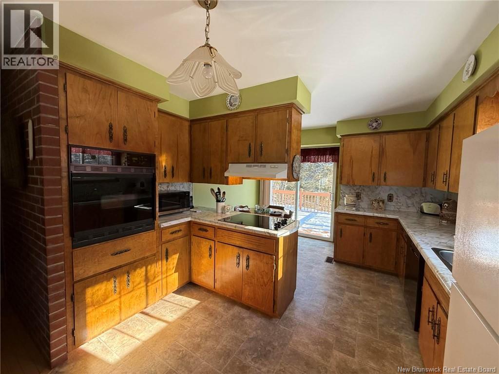 6 Rideout Road, Hartland, New Brunswick  E1P 3K4 - Photo 2 - NB133708