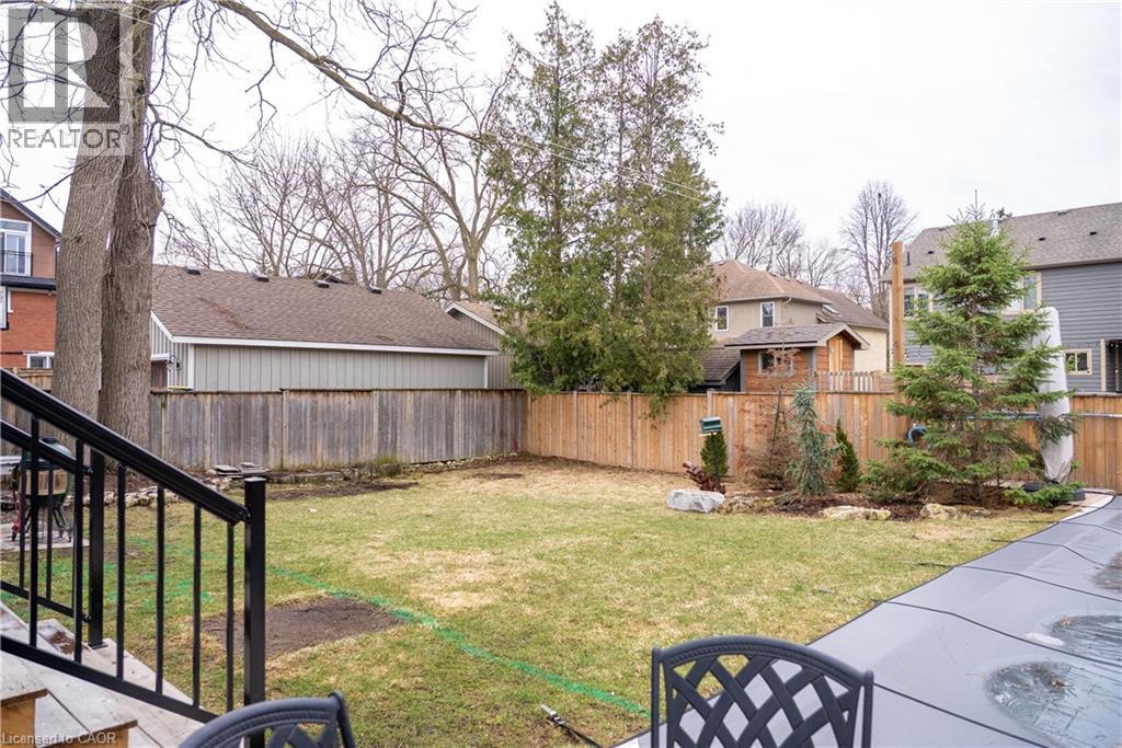 63 Menno Street, Waterloo, Ontario N2L 2A6 - Photo 46 - 40802720