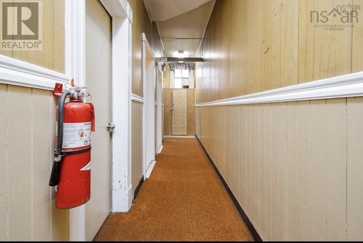 270 Commercial Street, Glace Bay, Nova Scotia  B1A 6B4 - Photo 37 - 202600936