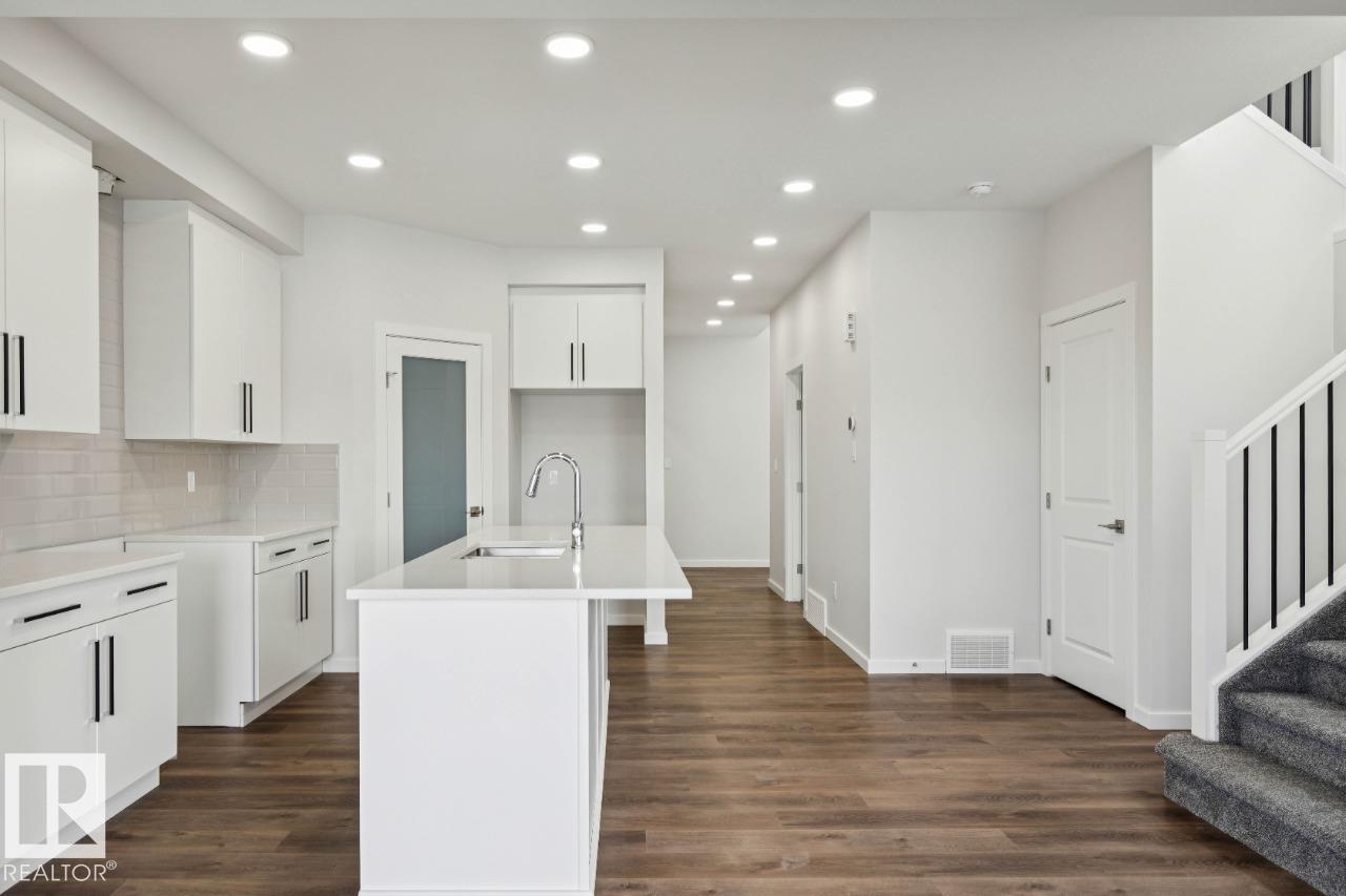 2322 Egret Wy Nw, Edmonton, Alberta  T6M 3G8 - Photo 7 - E4480765
