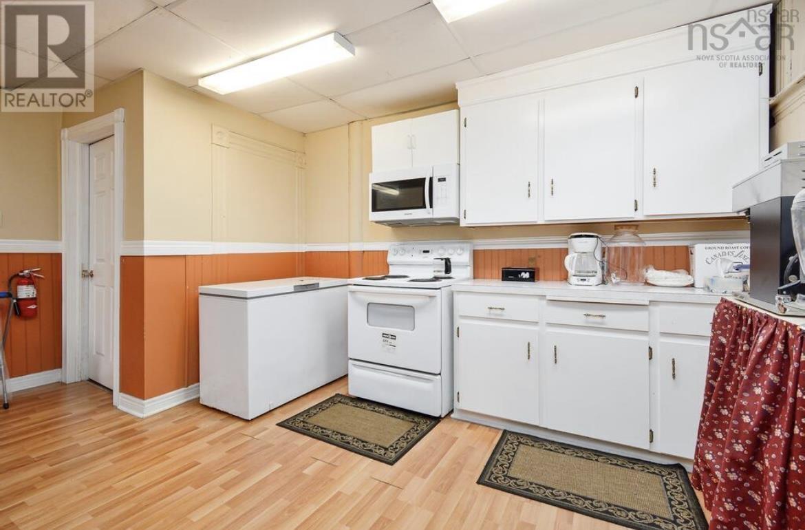 270 Commercial Street, Glace Bay, Nova Scotia  B1A 6B4 - Photo 29 - 202600936