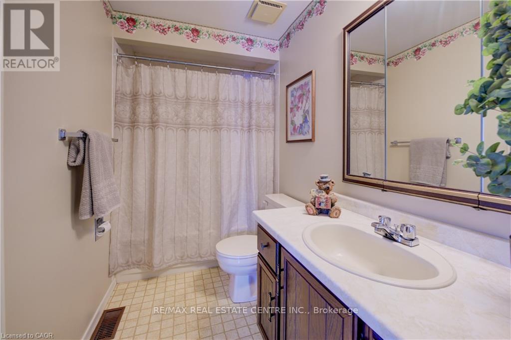 4 - 493 Beechwood Drive, Waterloo, Ontario  N2T 1H8 - Photo 26 - X12737814