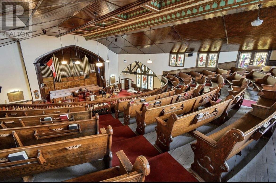 270 Commercial Street, Glace Bay, Nova Scotia  B1A 6B4 - Photo 14 - 202600936