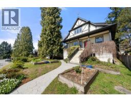 628 E 5TH STREET, North Vancouver, British Columbia