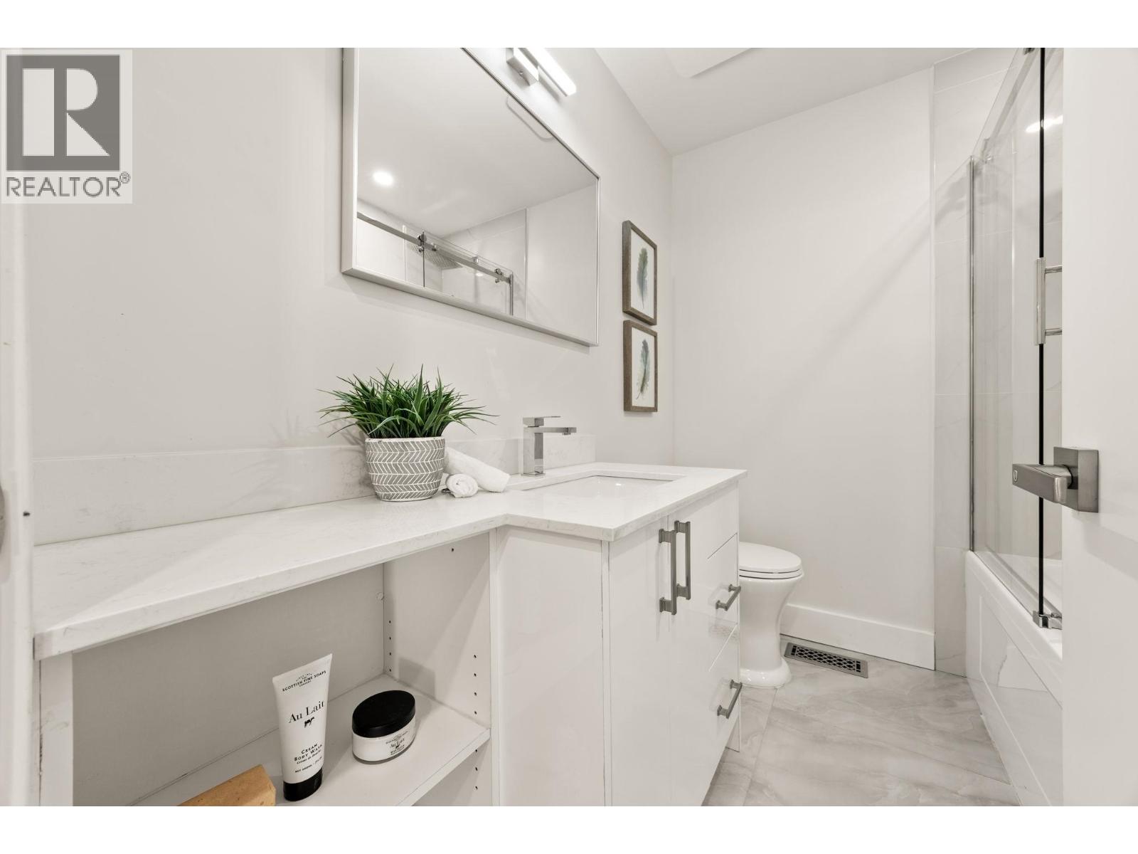 12475 208 Street, Maple Ridge, British Columbia  V2X 4X1 - Photo 15 - R3111215