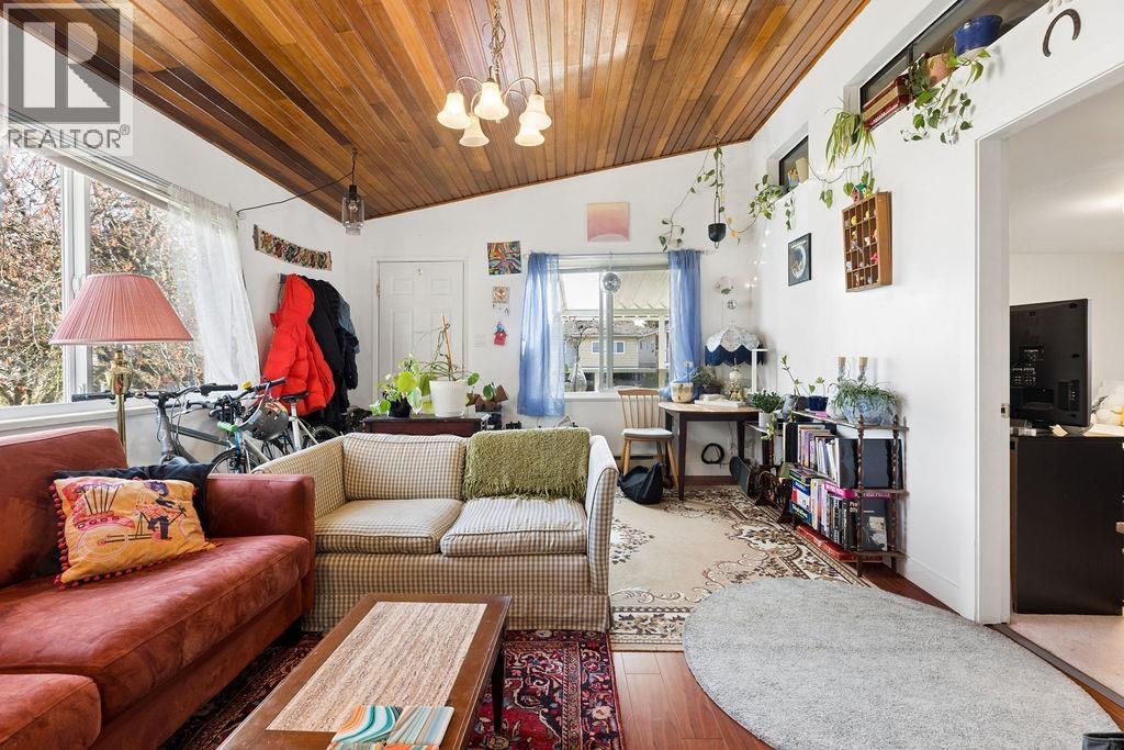 3708 Dumfries Street, Vancouver, British Columbia  V5N 3S7 - Photo 17 - R3109429