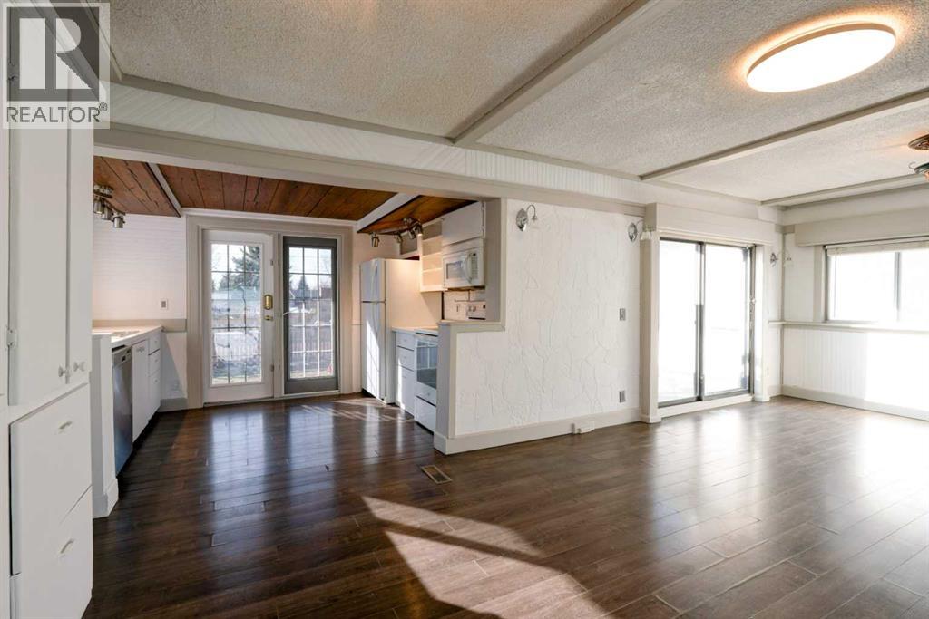 2403 23 Street, Nanton, Alberta  T0L 1R0 - Photo 9 - A2300200