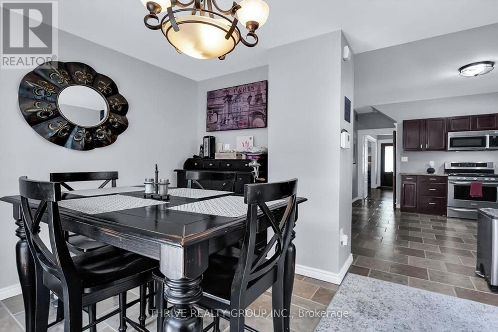 7095 Longwoods Road, London South, Ontario  N6P 1L4 - Photo 9 - X12997296