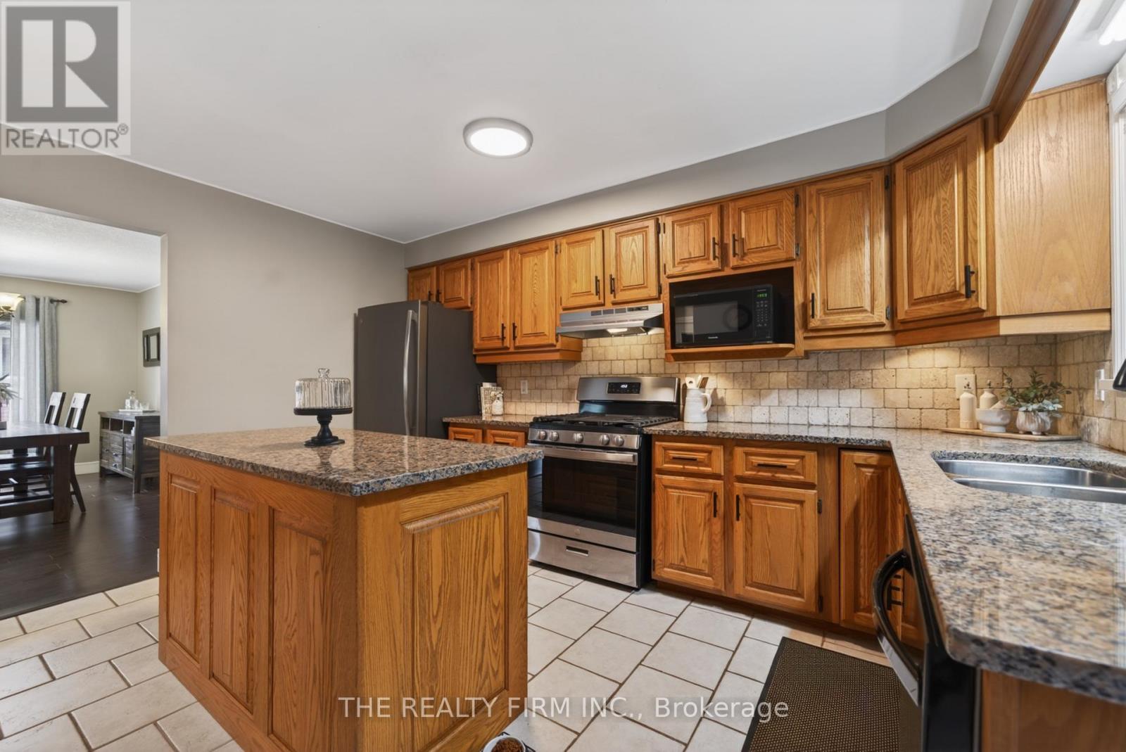 25 La Mantia Avenue, Strathroy-Caradoc, Ontario  N7G 3Z5 - Photo 11 - X12997326