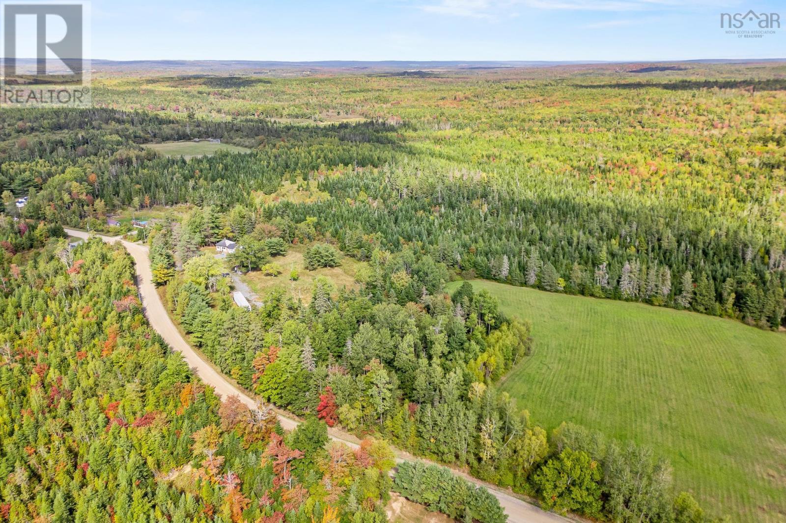 215 Perry Grant Drive, Meaghers Grant, Nova Scotia  B0N 1K0 - Photo 6 - 202602396