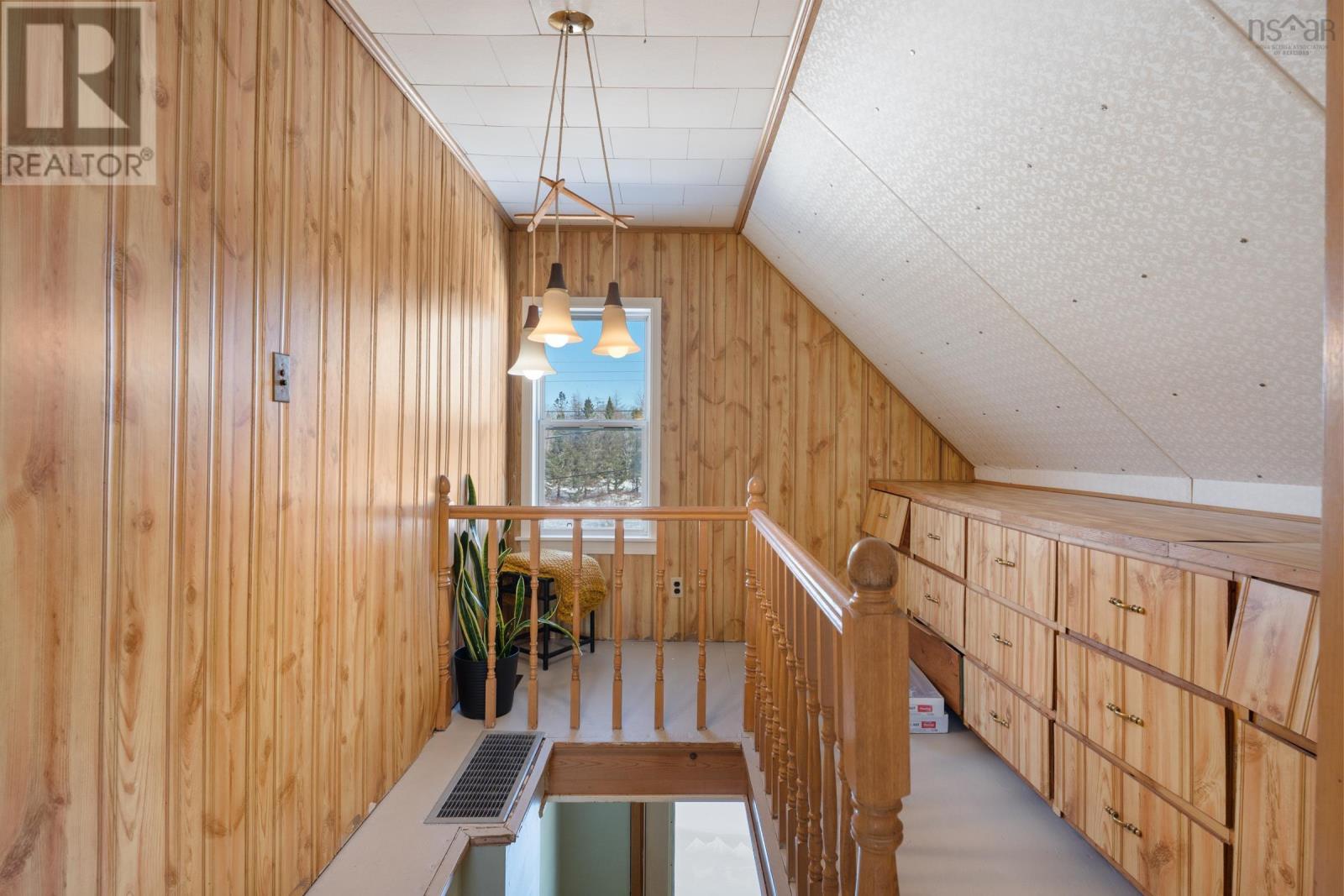 90 Oak Park Road, East Pubnico, Nova Scotia  B0W 2A0 - Photo 28 - 202603266